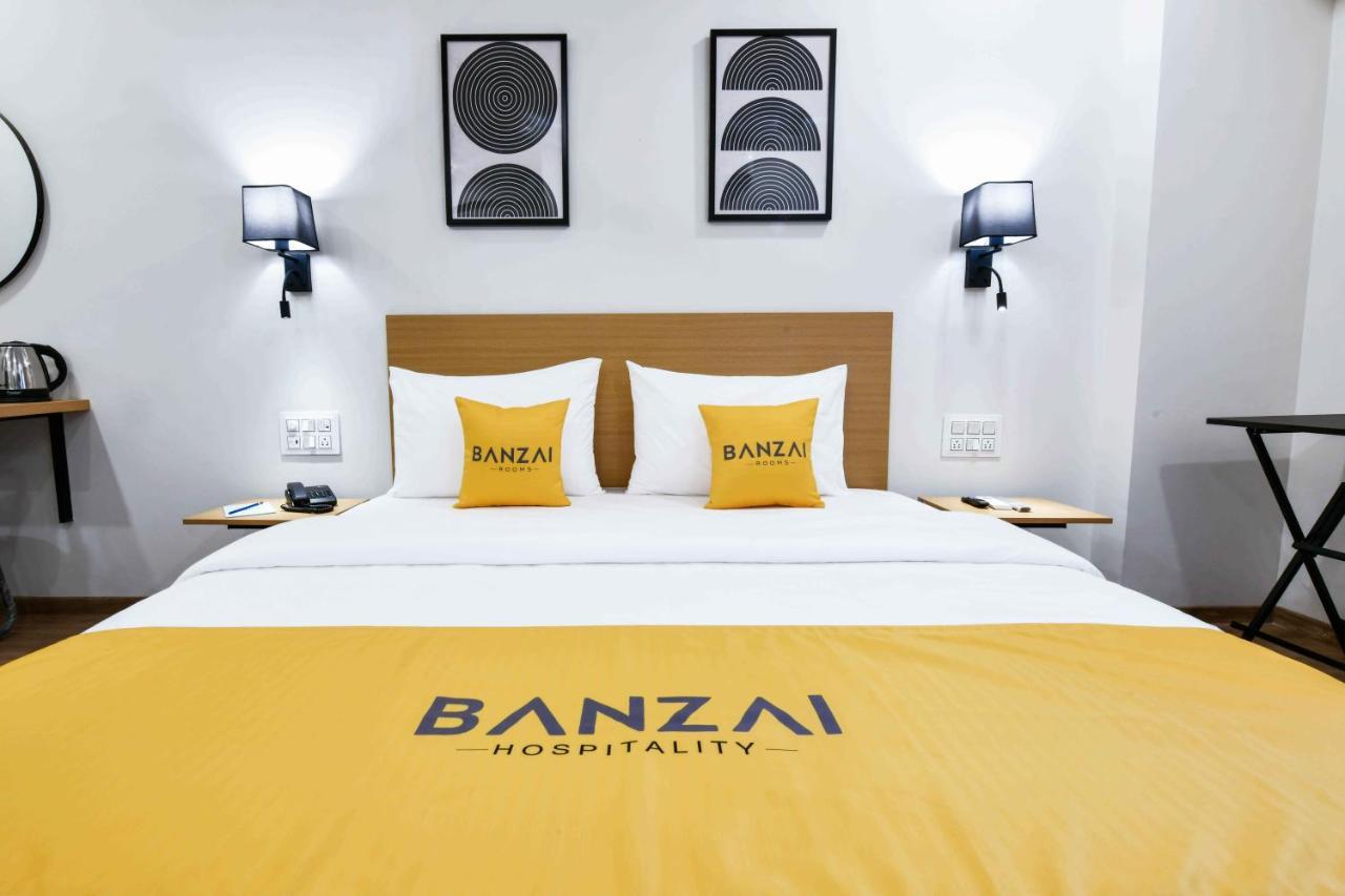 Banzai Rooms Nashik Buitenkant foto