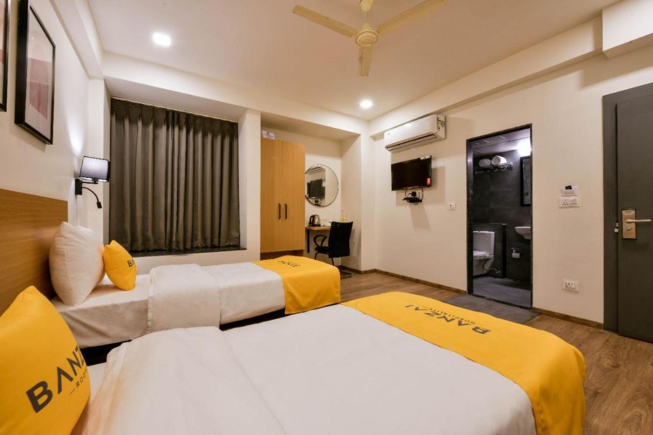 Banzai Rooms Nashik Buitenkant foto